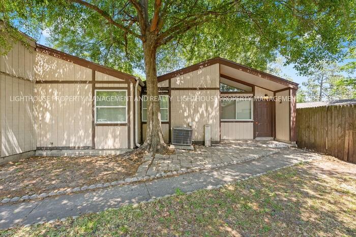 8033 San Jose Village Ln #2 - Photo 3 of 16