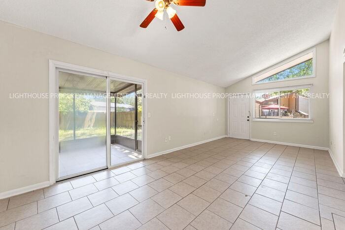 8033 San Jose Village Ln #2 - Photo 7 of 16