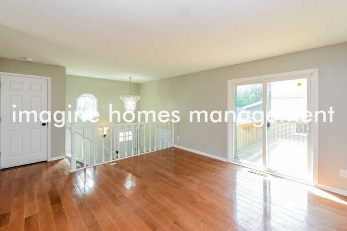 833 104th Ave Nw - Photo 3 of 18