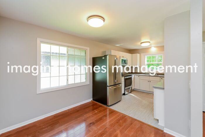 833 104th Ave Nw - Photo 4 of 18