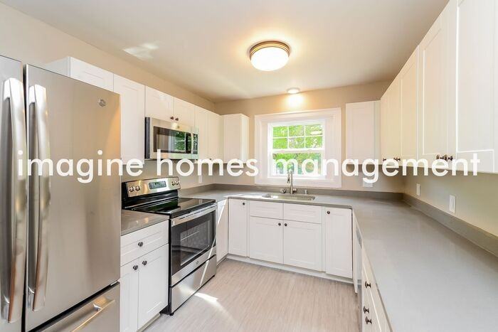 833 104th Ave Nw - Photo 5 of 18