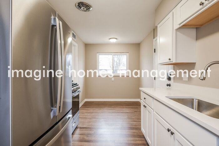 2590 Jameston Dr - Photo 7 of 13