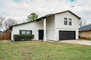 featured image of 1121 Via Del Rey