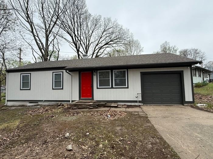 3936 S Pleasant St - Photo 2 of 21
