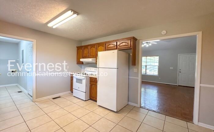 120 Buckingham Cir - Photo 2 of 24