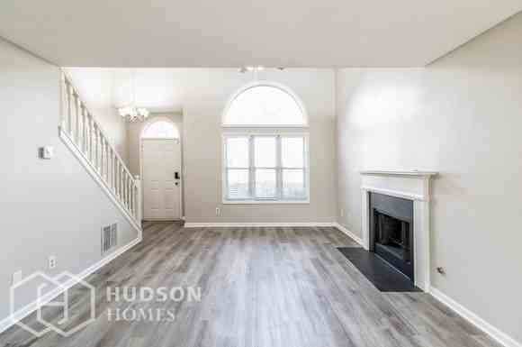 1137 Cayman Ln Sw - Photo 2 of 16