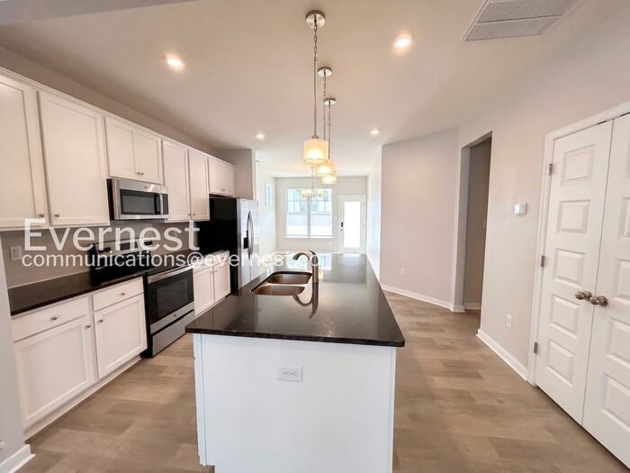 7731 Leeds Castle Ln - Photo 2 of 23