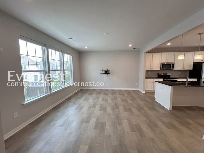 7731 Leeds Castle Ln - Photo 4 of 23