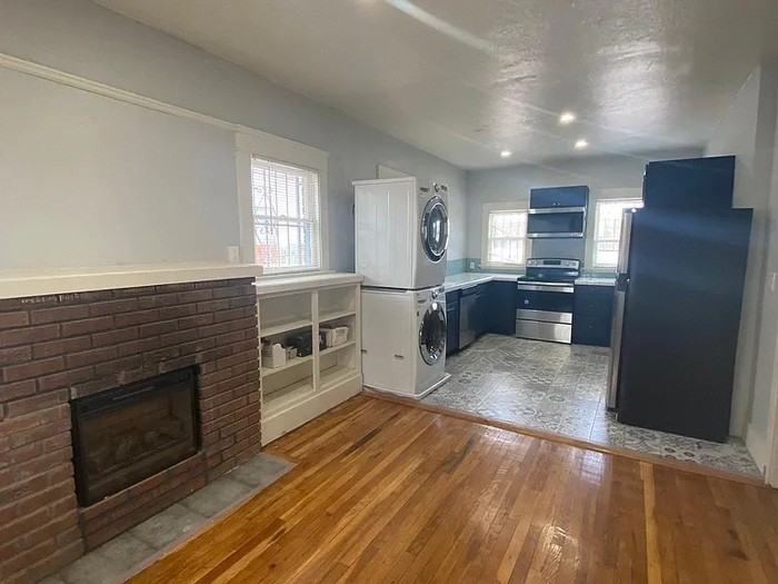 322 N Cherry Ave - Photo 5 of 13