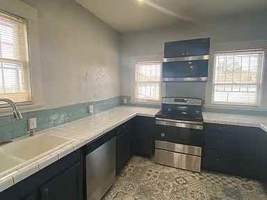 322 N Cherry Ave - Photo 6 of 13