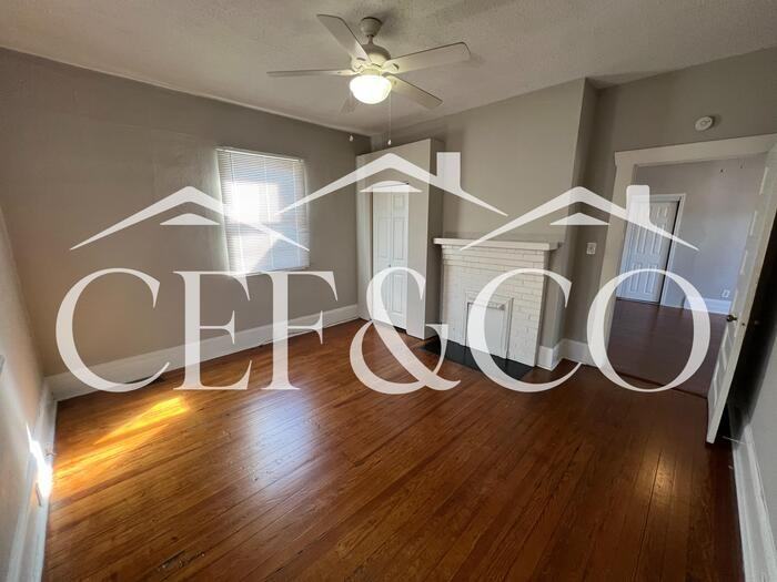 327 College St #A - Photo 5 of 10