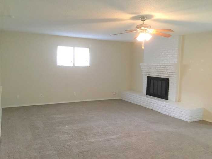 117 Cooper St - Photo 2 of 15