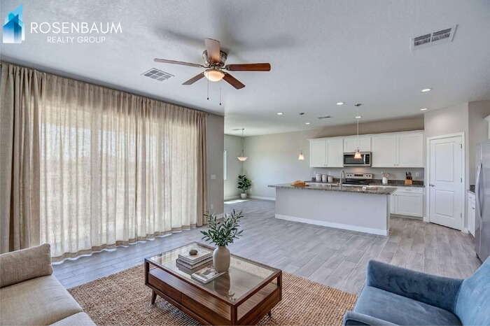 10261 W Concordia Dr - Photo 4 of 15