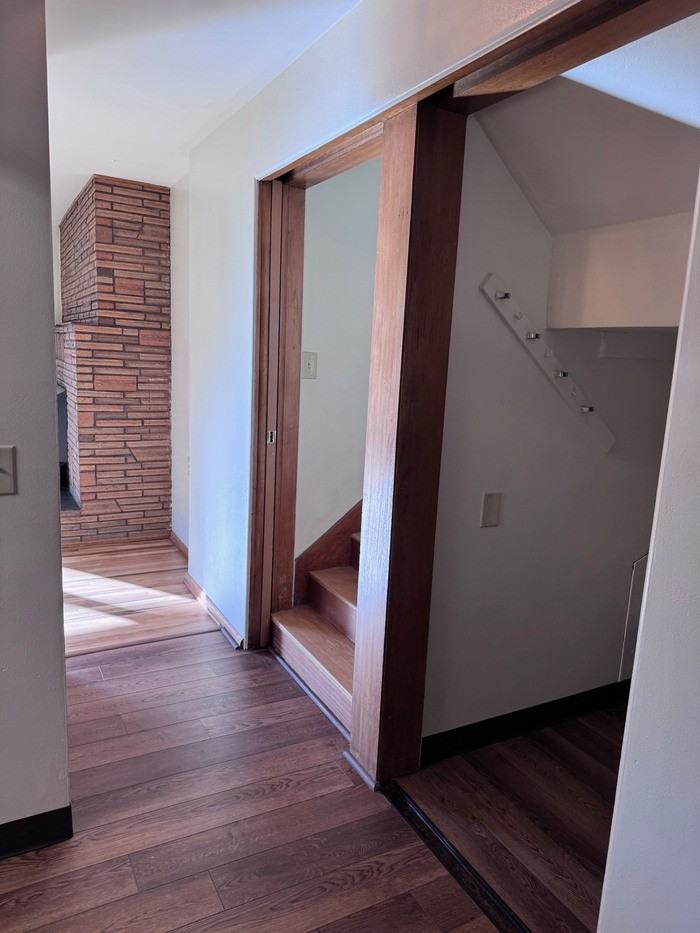 115 E Addison St #MAIN - Photo 2 of 19