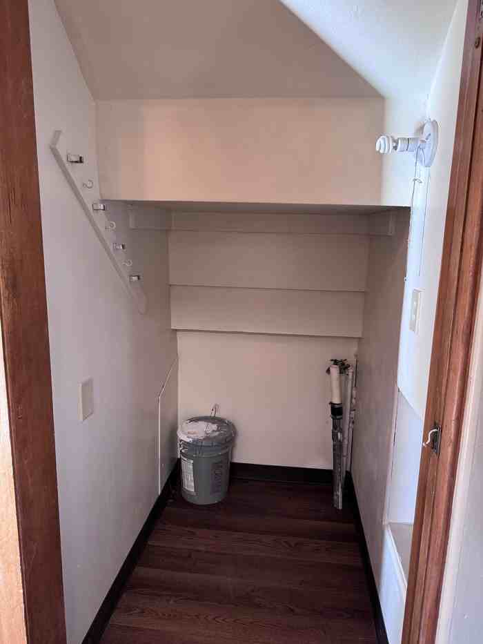 115 E Addison St #MAIN - Photo 3 of 19