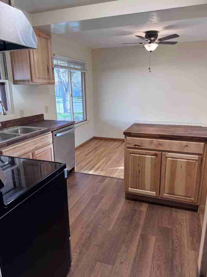 115 E Addison St #MAIN - Photo 5 of 19