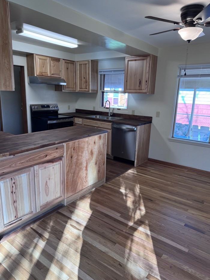 115 E Addison St #MAIN - Photo 7 of 19