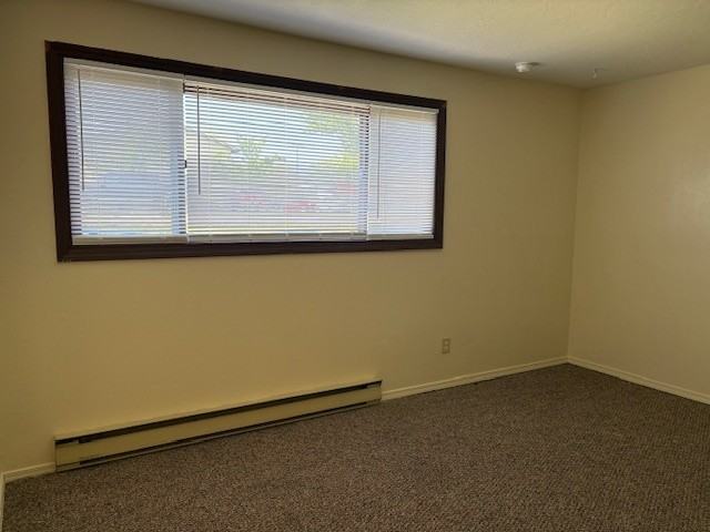 1885 Mount Ave #4 - Photo 3 of 11