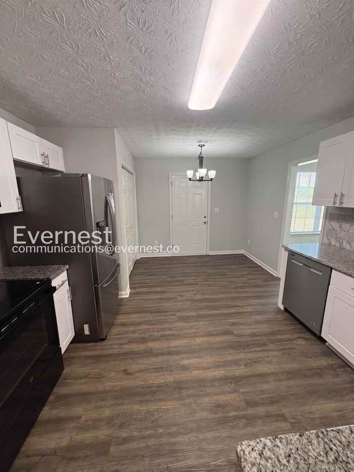 459 Sawtooth Ln - Photo 7 of 31