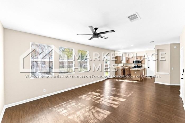 4711 Lake Champlain Ln - Photo 5 of 30