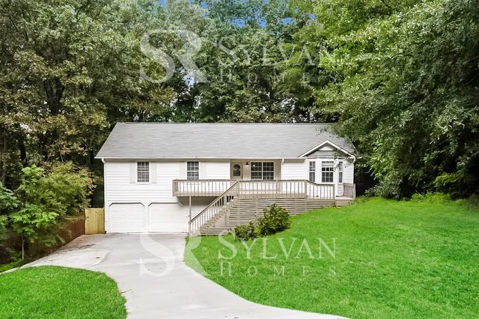 2741 Hawk Trace Ct Ne - Photo 2 of 16