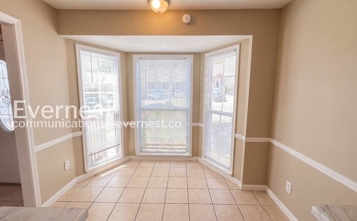 387 Jamestown Manor Dr - Photo 5 of 22