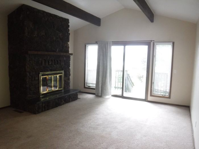 210 High Park Way - Photo 7 of 36