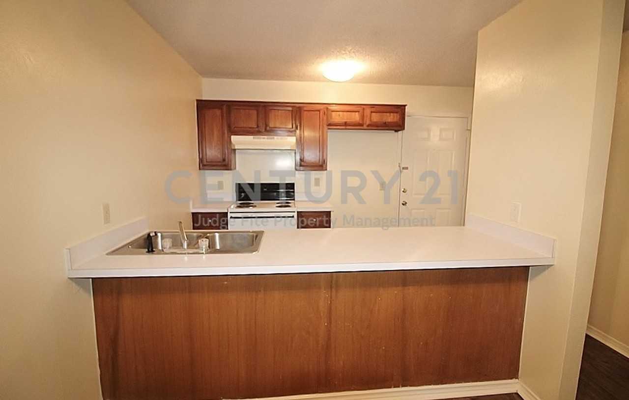 122 Country Bend Dr - Photo 4 of 12