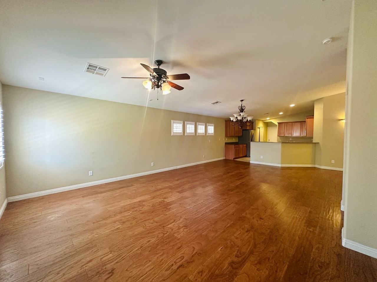 4585 Grindle Point St - Photo 3 of 27