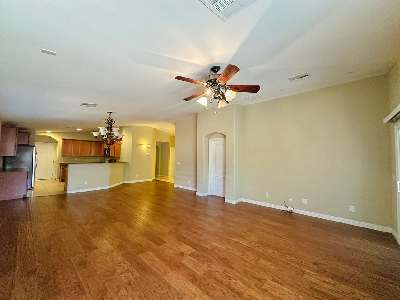 4585 Grindle Point St - Photo 6 of 27