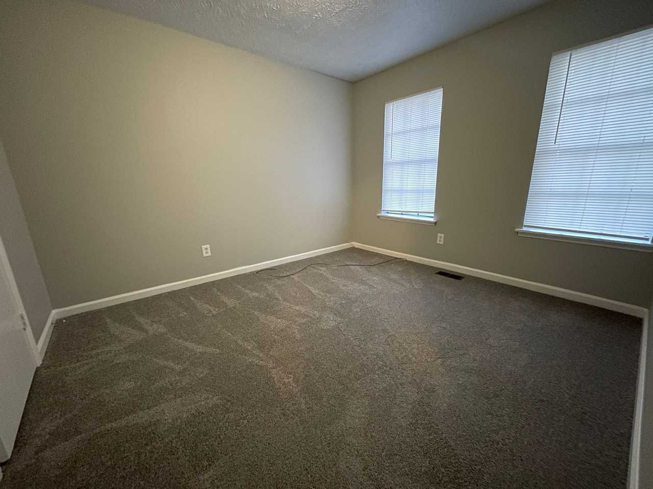 8614 Cedar Creek Rdg - Photo 4 of 15