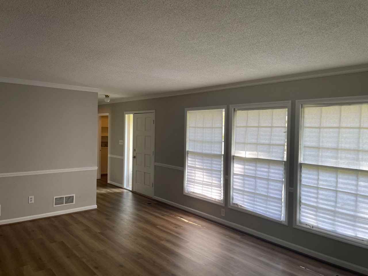 133 Memory Ct - Photo 4 of 27