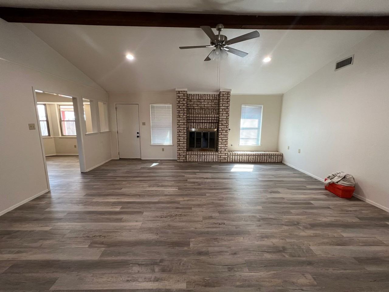 8001 Weehunt Ct - Photo 4 of 17