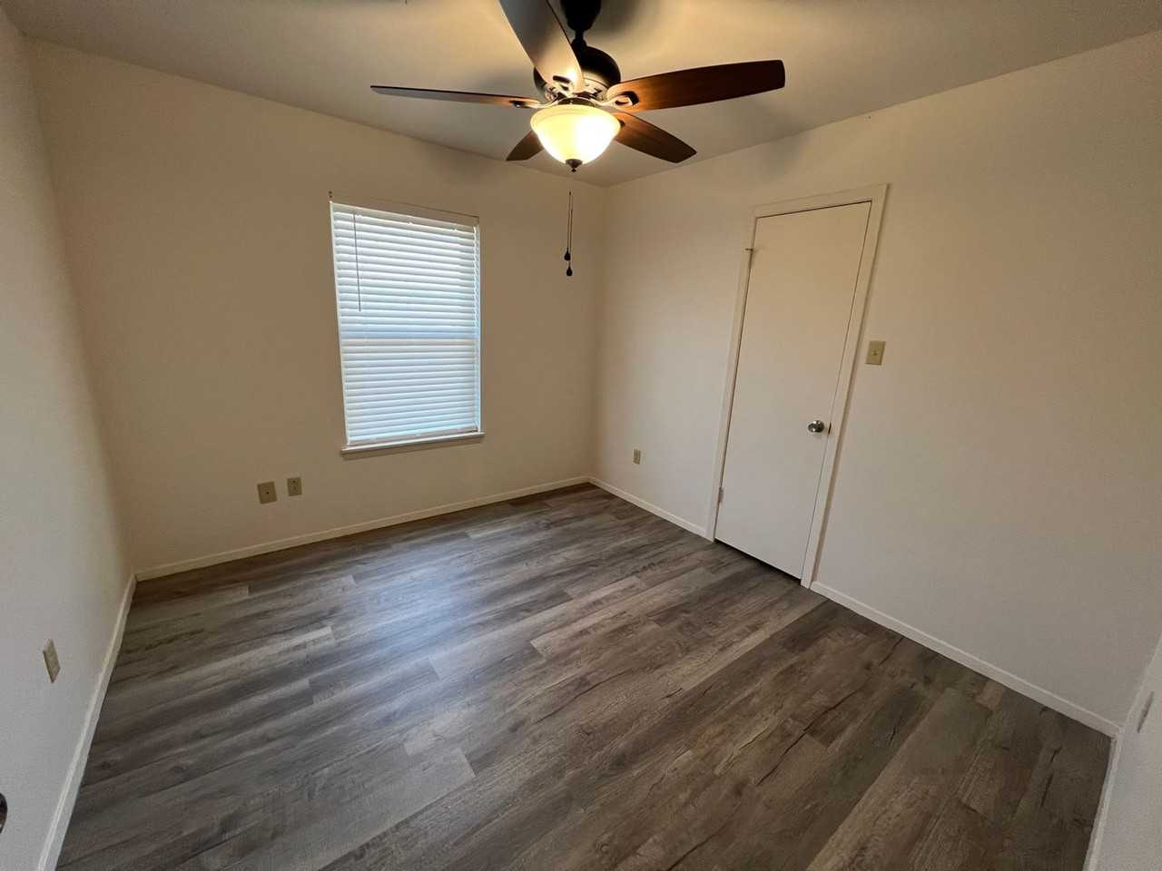 8001 Weehunt Ct - Photo 6 of 17