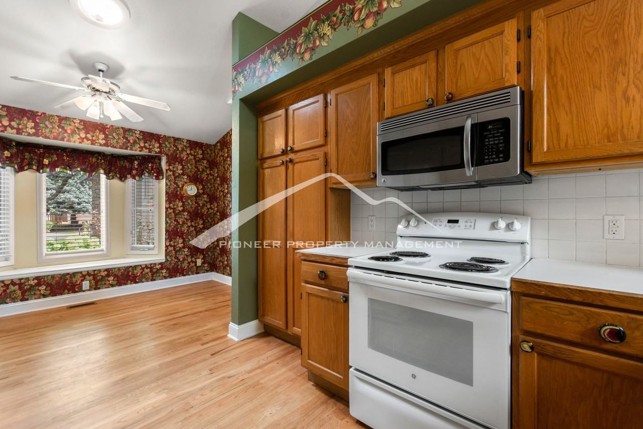 4605 S Yosemite St #7 - Photo 3 of 14