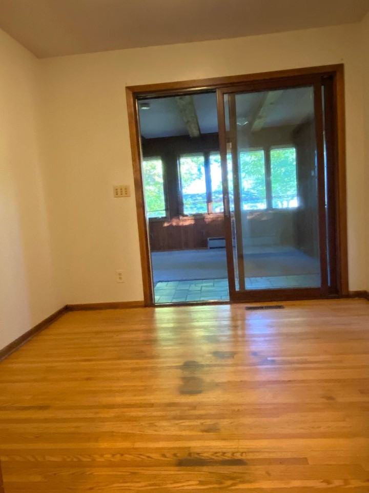 2208 Hendry Pl - Photo 4 of 4