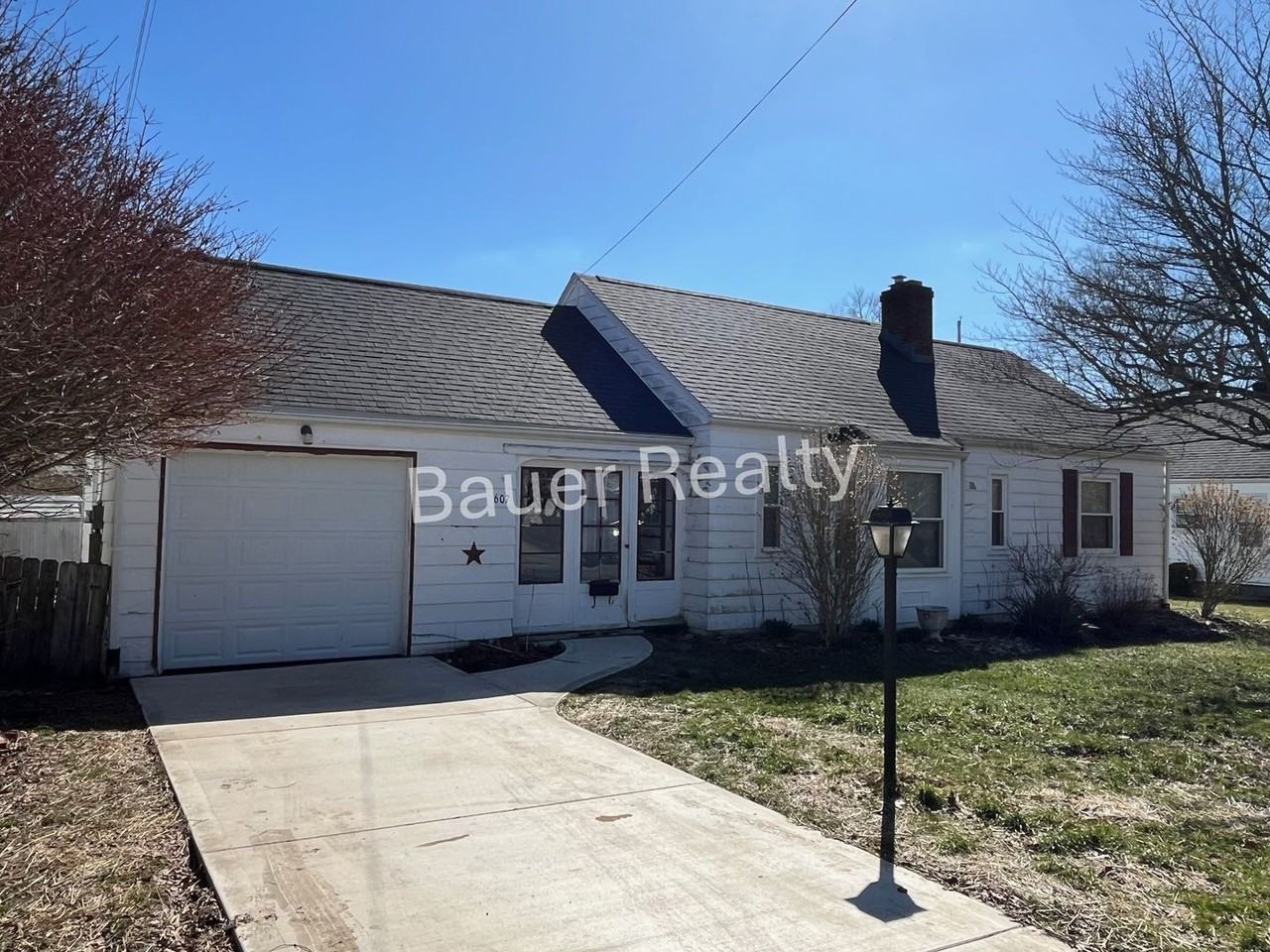 607 Parkside Dr - Photo 2 of 20