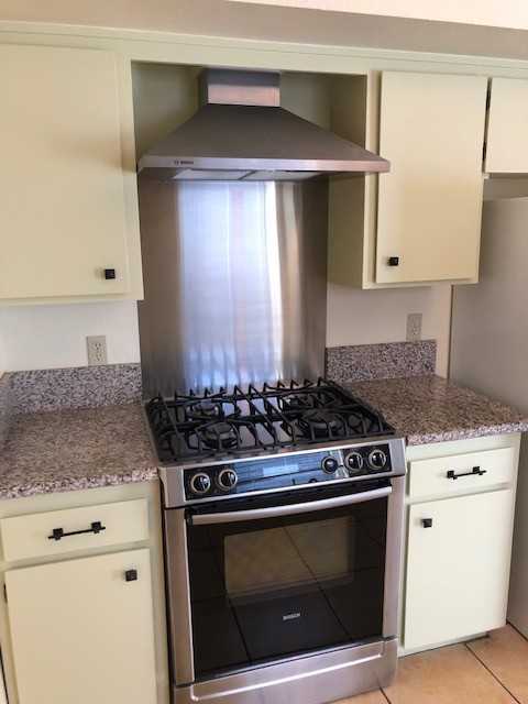 2835 Bowen St - Photo 6 of 31