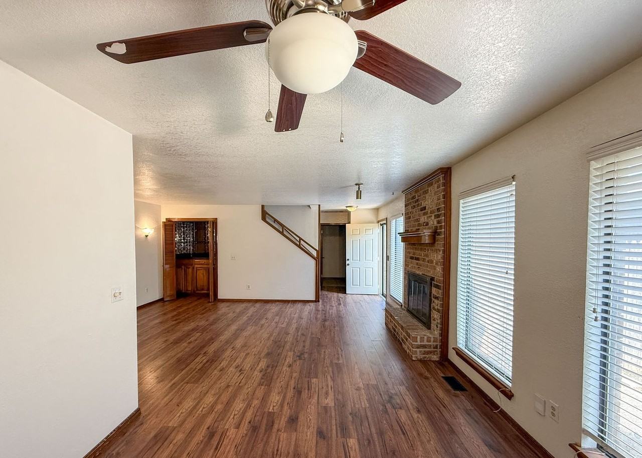 7019 N Spinnaker Ln - Photo 5 of 21