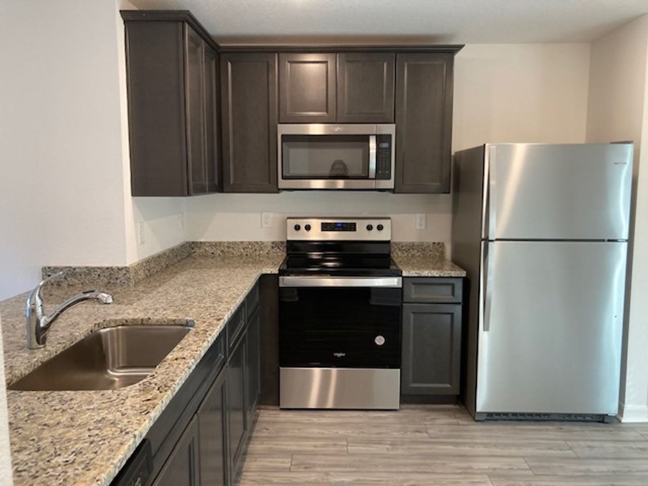 11 Ripcord Ln - Photo 5 of 26