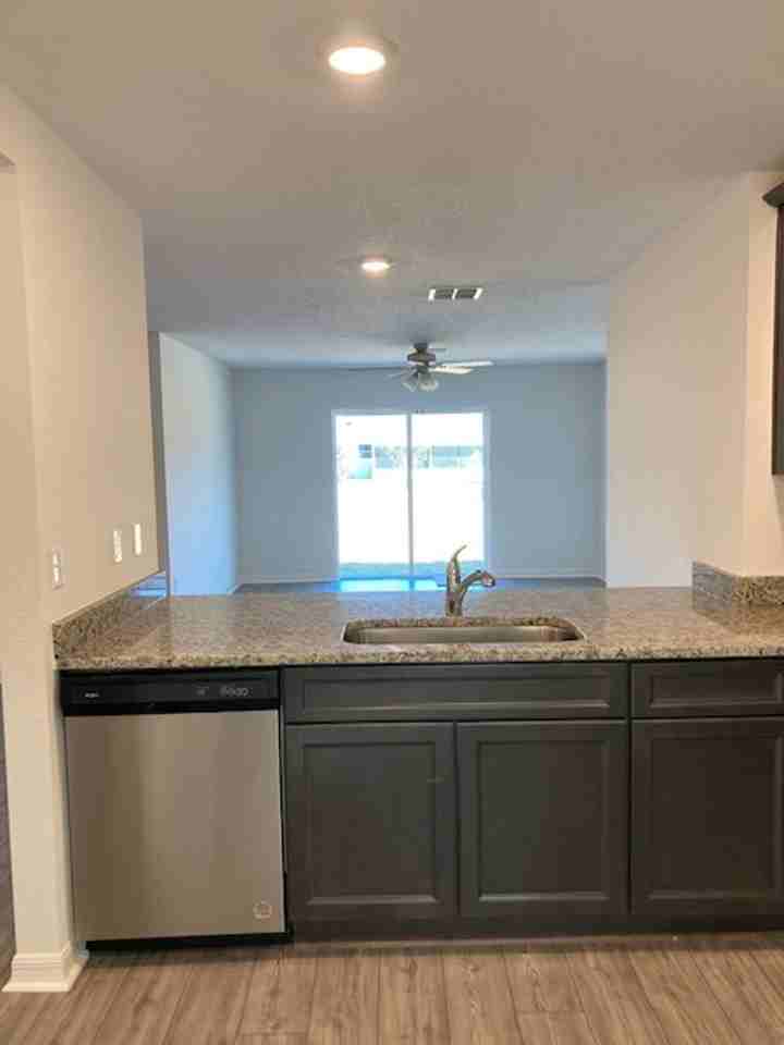 11 Ripcord Ln - Photo 7 of 26