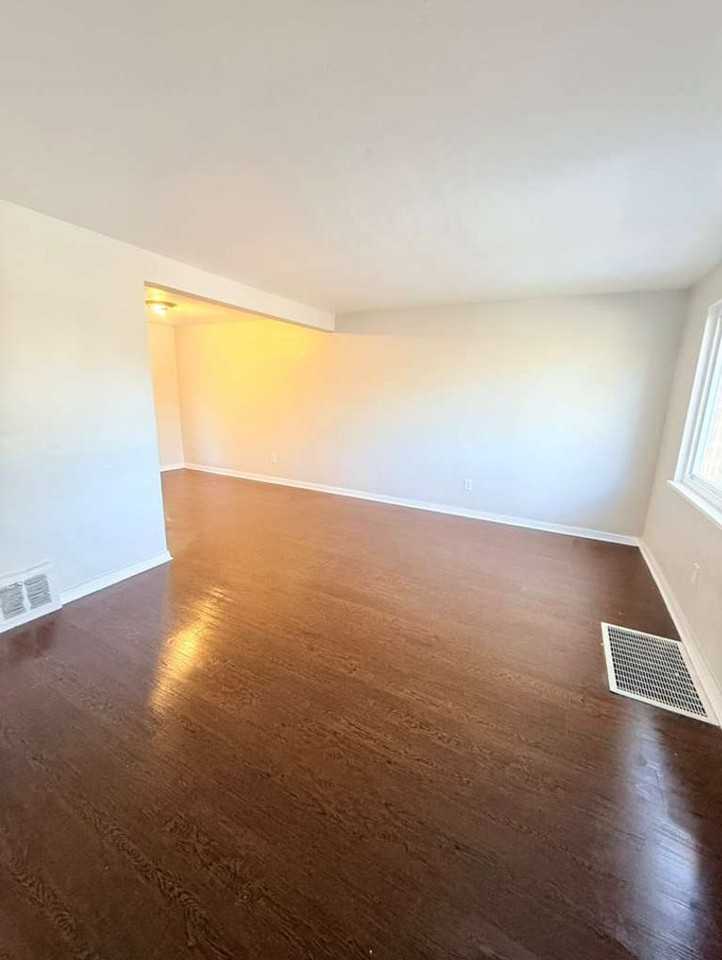 8154 Chaske St - Photo 3 of 14