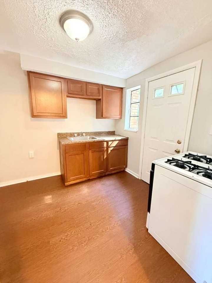 8154 Chaske St - Photo 6 of 14