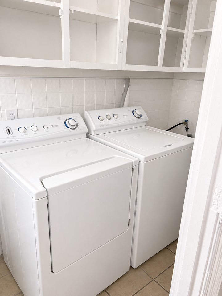 452 Carlton Ave - Photo 4 of 25