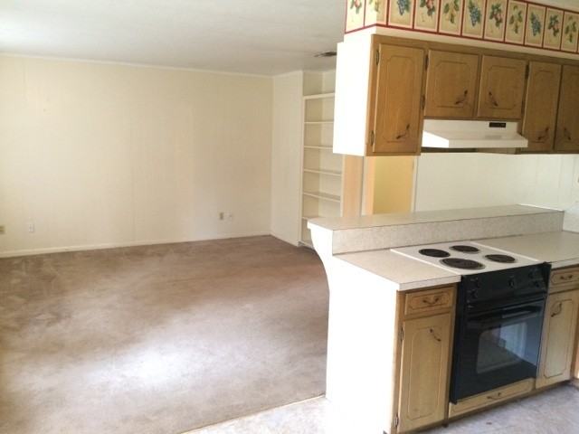 9373 Delores Dr - Photo 3 of 9