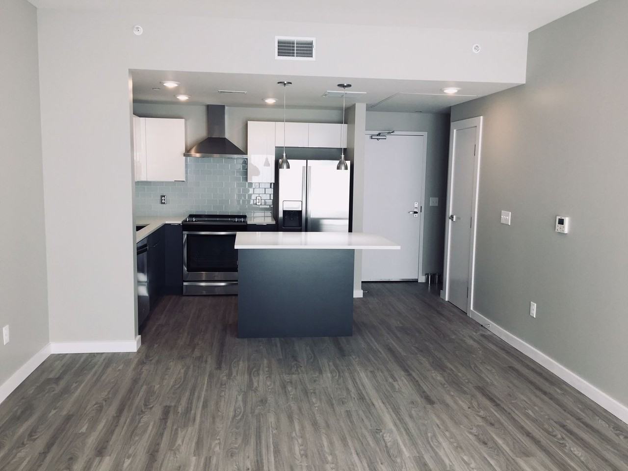 476 Enterprise Blvd - Photo 2 of 8