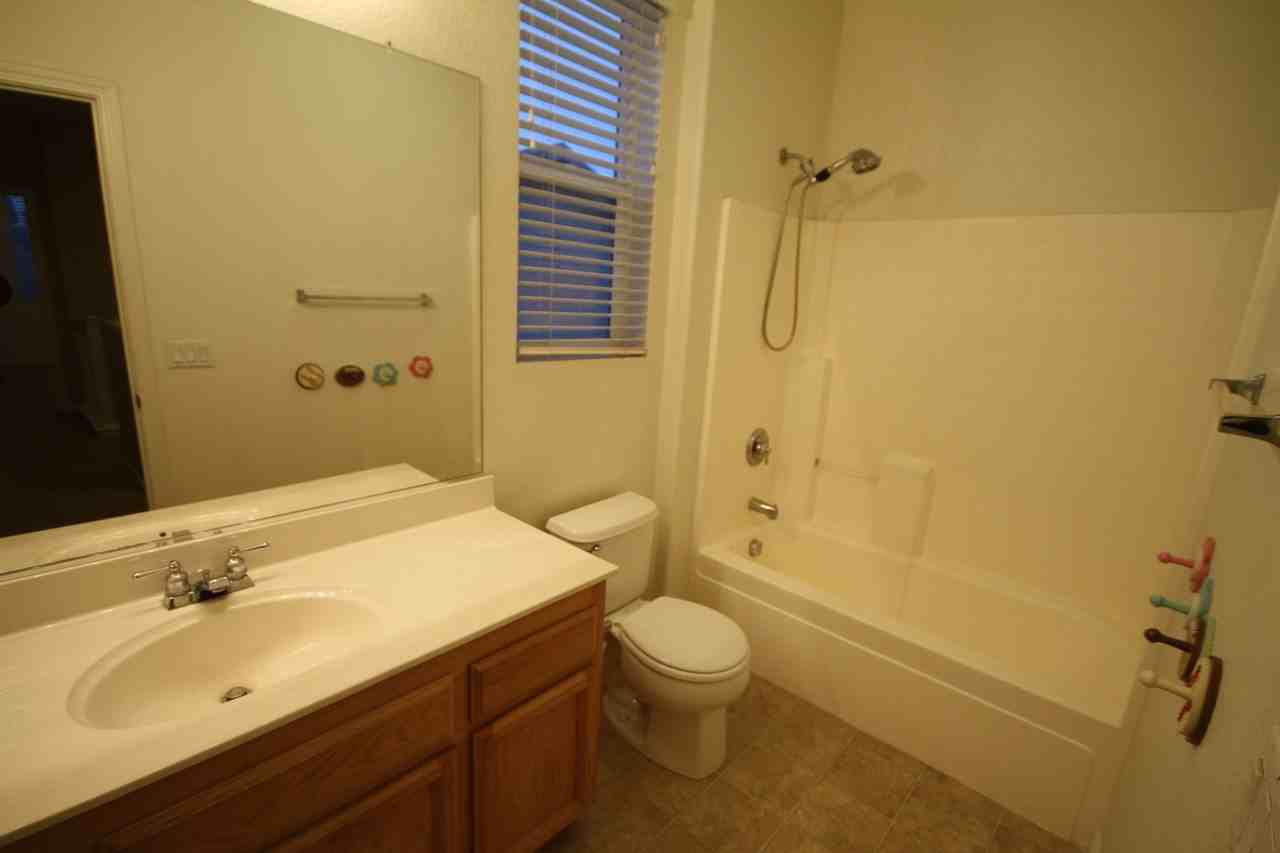 5819 Witt Ct - Photo 7 of 10
