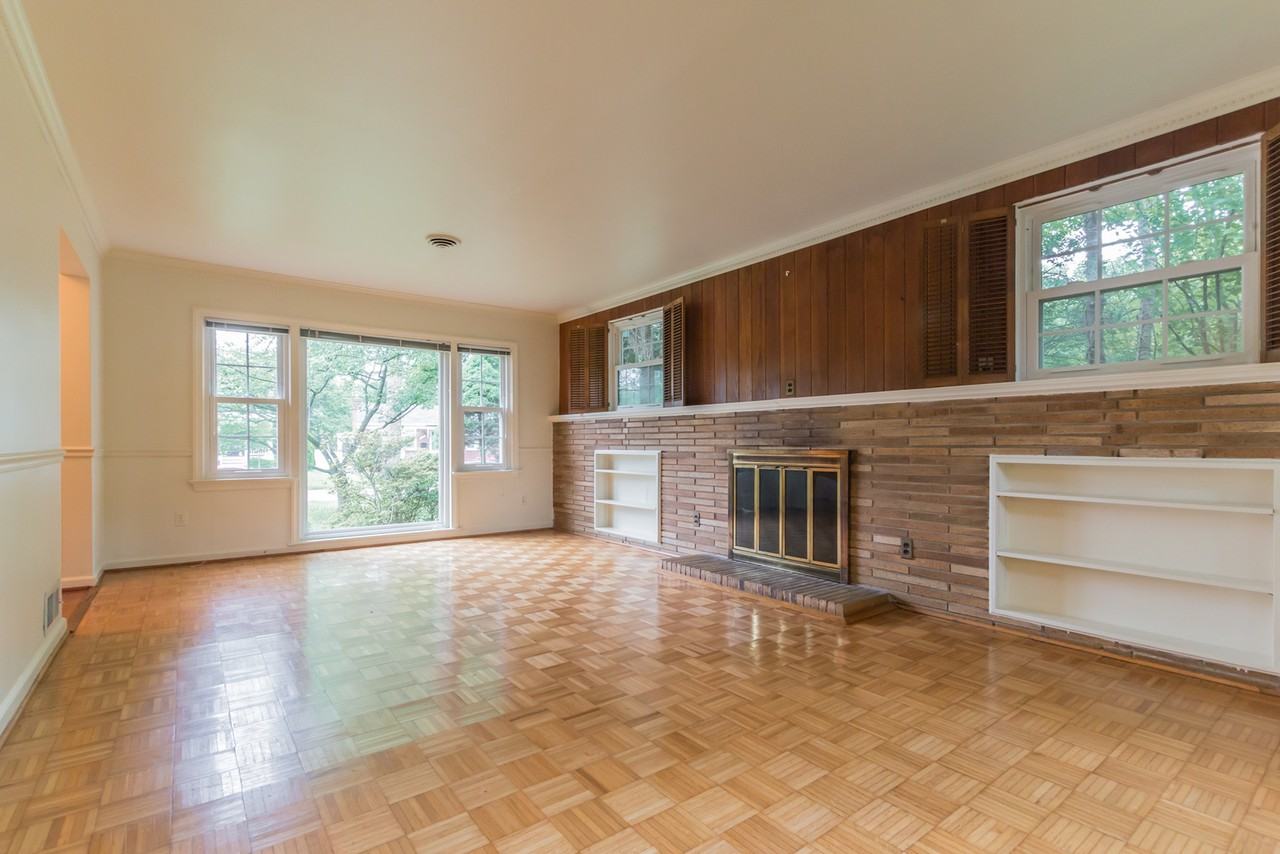 9702 Bellevue Dr - Photo 6 of 30