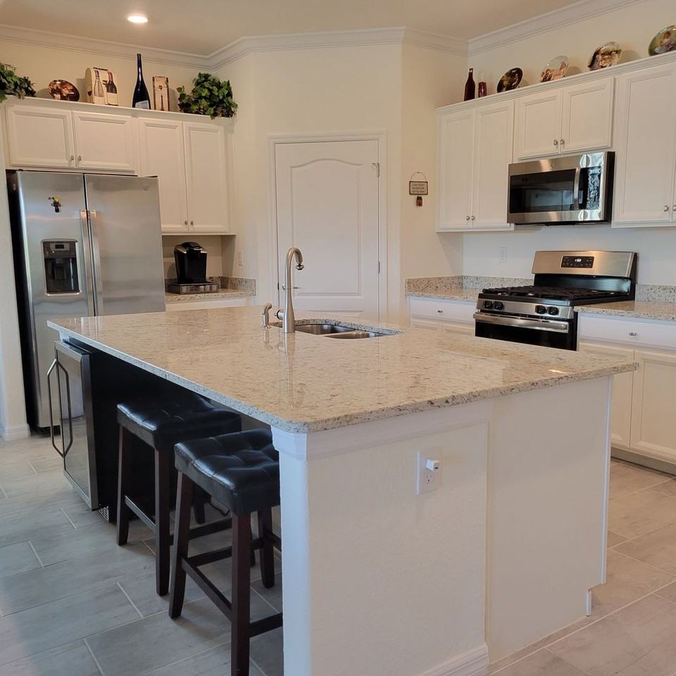 17335 Blue Ridge Pl - Photo 5 of 39