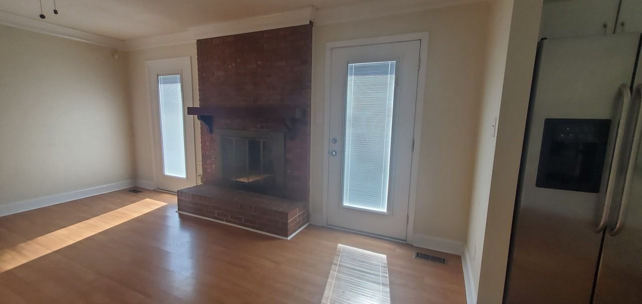 1994 Westcliff Rd - Photo 5 of 15